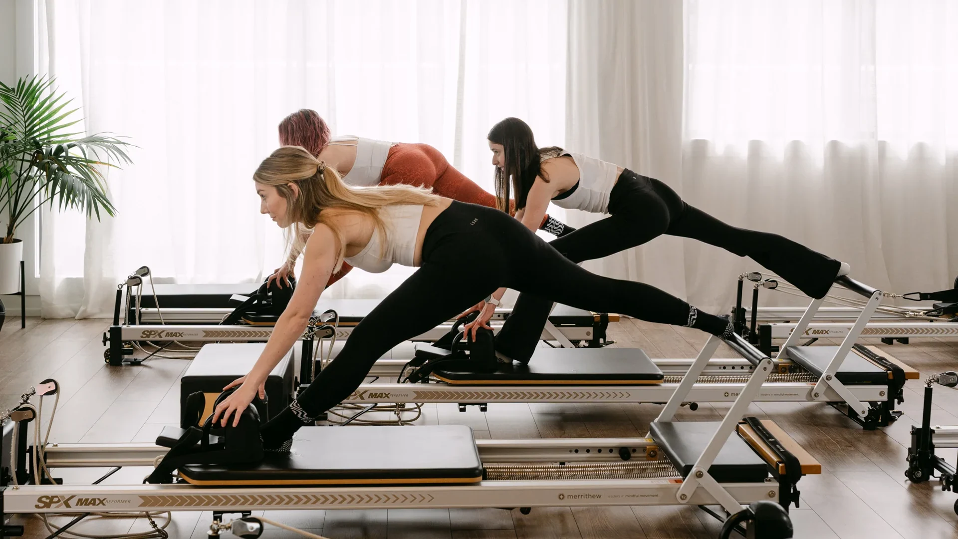 Grup Pilates Dersleri